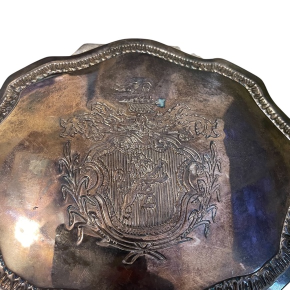 Vintage Silver Plate Footed Hinged Trinket Box With Royal Crest Lid Lion's Head - Picture 10 of 10